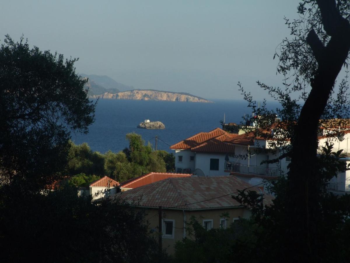 Magda'S Hotel Apartments Parga Exterior foto