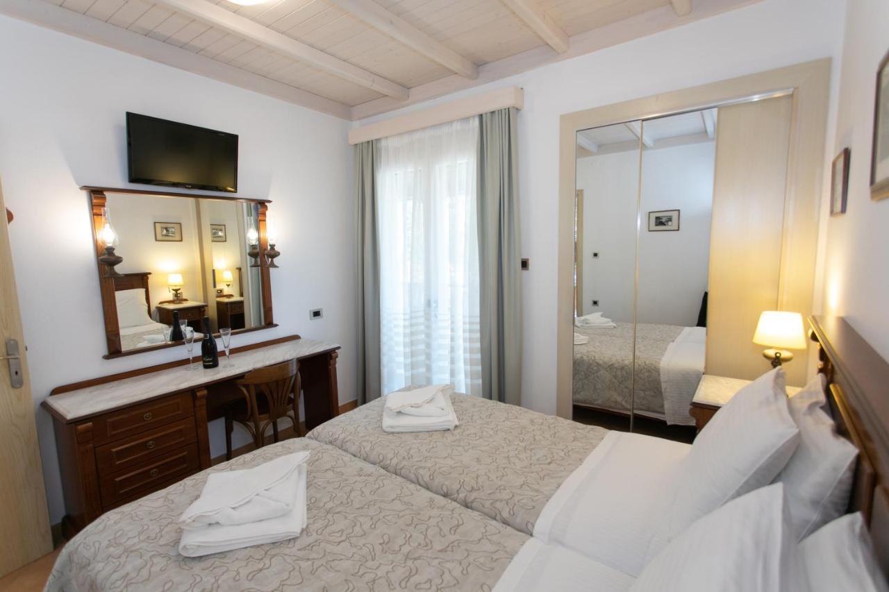 Magda'S Hotel Apartments Parga Exterior foto