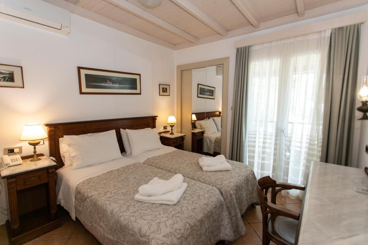Magda'S Hotel Apartments Parga Exterior foto